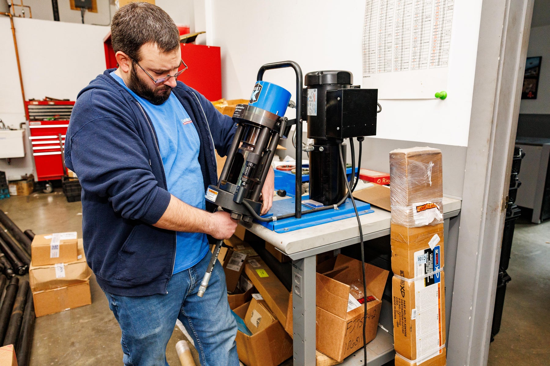 Custom Built Hydraulic Hoses Made to Order (774) 417-6543